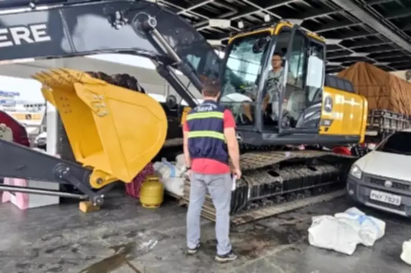 Retroescavadeira de R$ 860 mil é apreendida em Óbidos, Pará, por falta de documentação fiscal