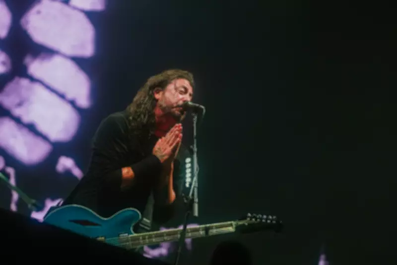 Rock em 2026: Foo Fighters e U2 lançam novos projetos musicais com críticas mistas