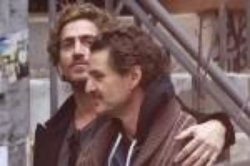 Rumores de affair gay de Pedro Pascal ganham força após cliques em Nova York