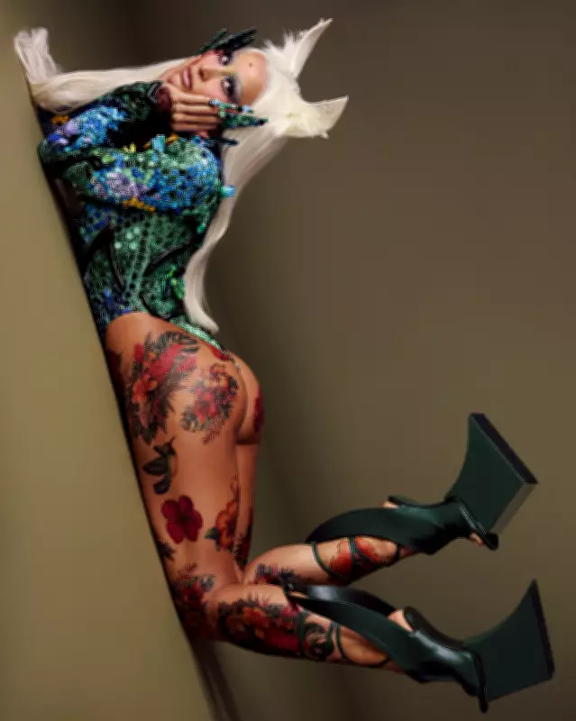 Sabrina Sato inicia Carnaval com look de alta-costura da Schiaparelli e corpo tatuado