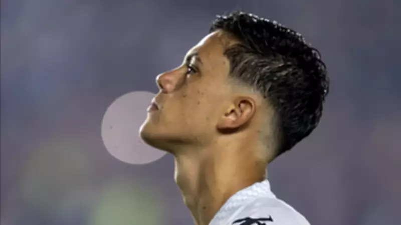 Santos recusa proposta do Ajax por JP Chermont; lateral fica no clube