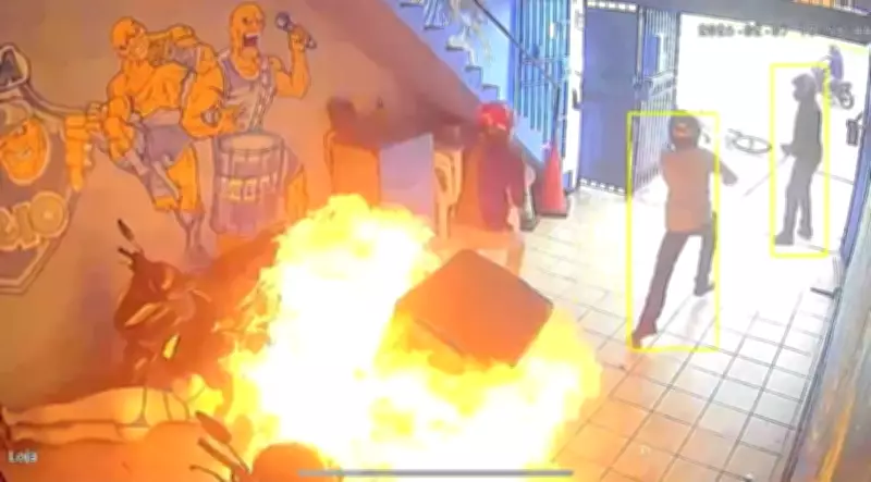 Sede de torcida do Paysandu é incendiada em ataque no Marco, Belém