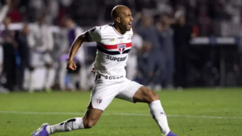 São Paulo negocia renovação de Lucas Moura e mantém otimismo com permanência do ídolo