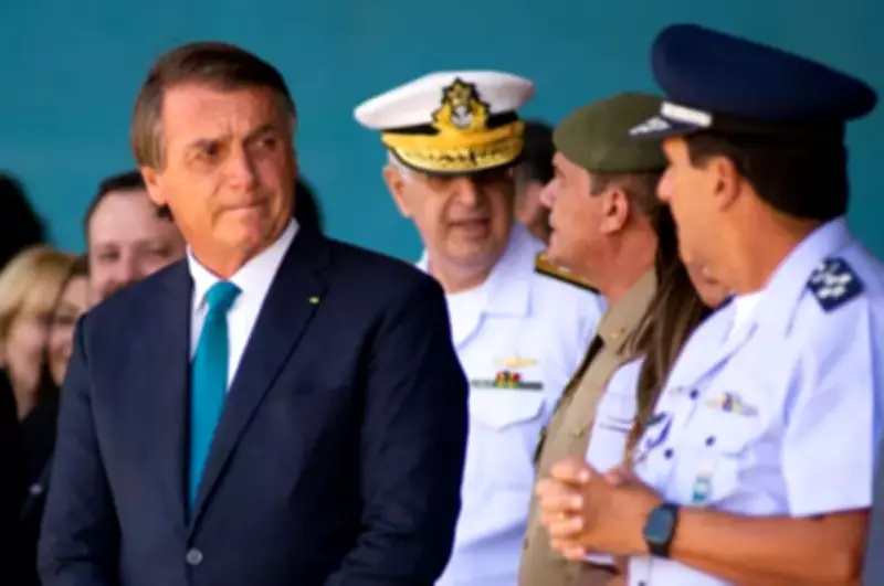 STF determina perda de postos e patentes de Bolsonaro e militares após condenação por tentativa de golpe
