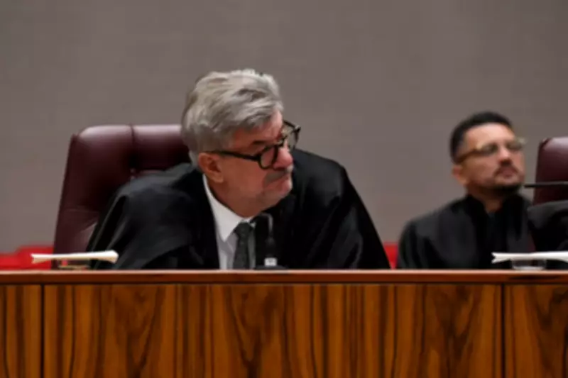 STJ abre sindicância para investigar ministro acusado de assédio sexual por jovem de 18 anos