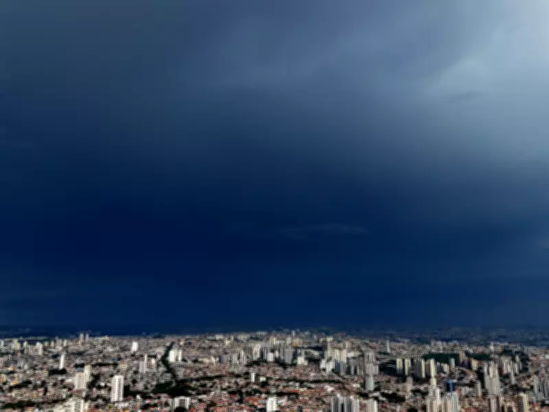 Sudeste e Centro-Oeste seguem em alerta para temporais intensos e chuva persistente