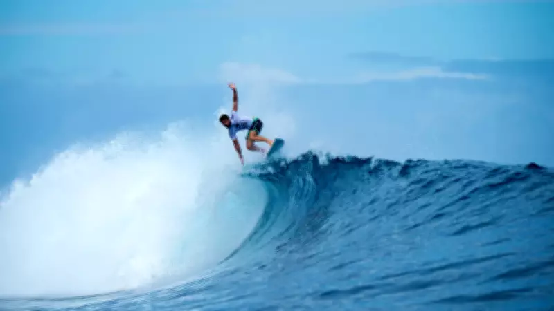 Surfista Alejo Muniz anuncia aposentadoria do surfe competitivo para 2026