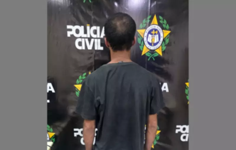 Suspeito de roubo em Cabo Frio é preso em menos de 24 horas após retornar ao local do crime