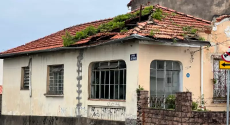 Temporal com ventos de 80 km/h causa estragos e interdições em Jundiaí