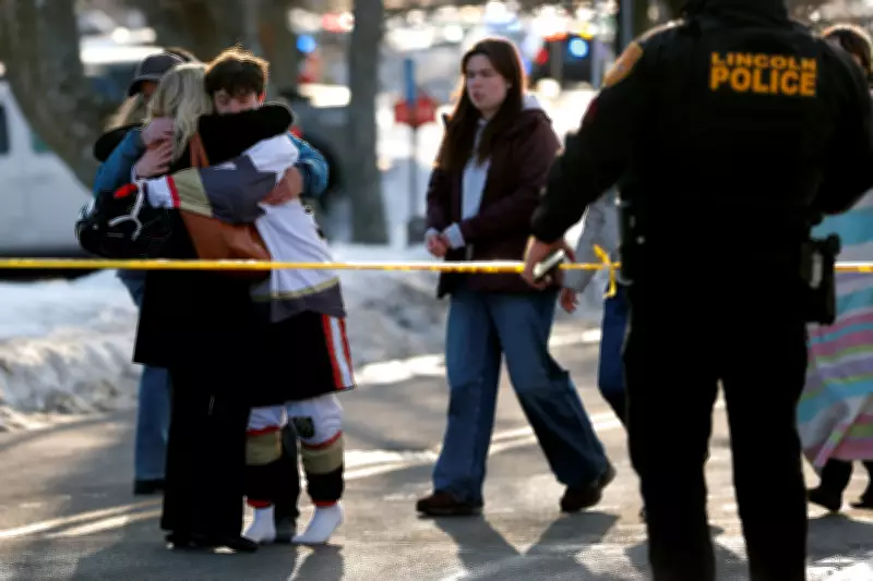 Tiroteio em arena de hóquei deixa três mortos e três feridos graves em Rhode Island