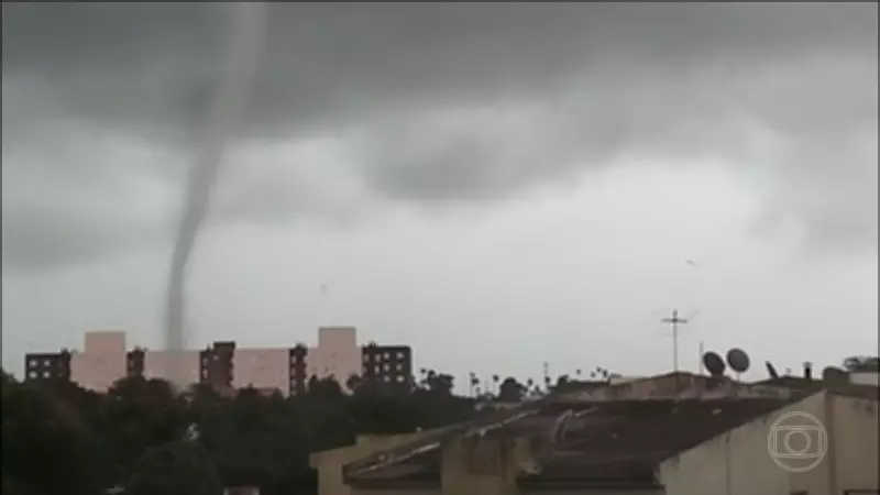 Tornado em Pelotas (RS) causa destruição e vendaval atinge Estrela