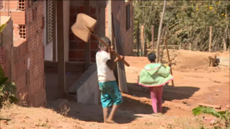 Trabalho infantil atinge 1,6 milhão no Brasil, mas fiscalização afasta menos de 1%
