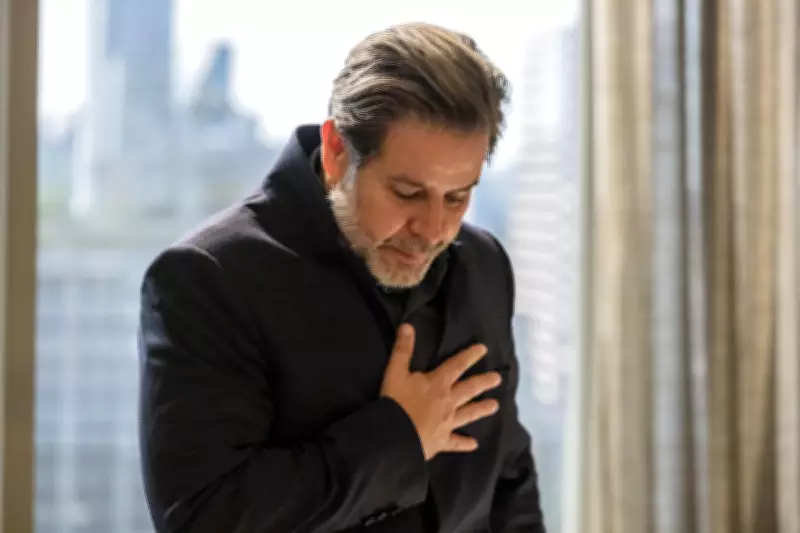 Três Graças: Xênica se Infiltra como Cavalo de Tróia para Derrubar Ferette