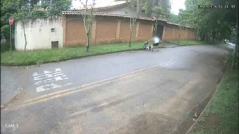 Tutor se machuca ao defender cães de ataque de cachorro solto em Sorocaba