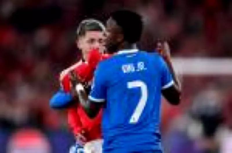 UEFA abre investigação oficial após denúncia de racismo contra Vinícius Jr. em jogo da Champions League