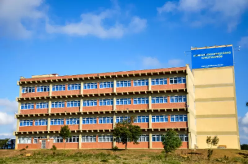 UFSC abre concurso com 57 vagas e salários de até R$ 4.967,04 em SC