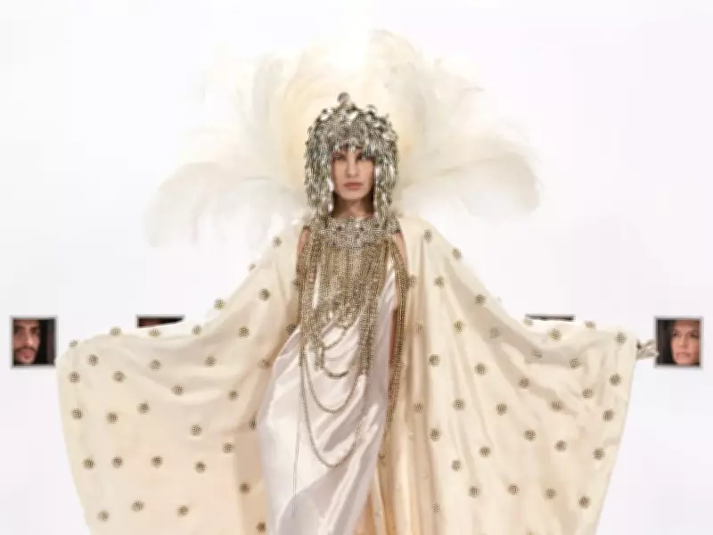 Valentino 2026: Alta-costura homenageia fundador com cinema e memória