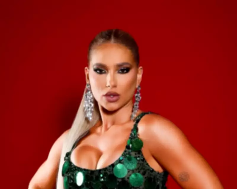 Virginia Fonseca confunde cuíca com instrumento de percussão e passa vergonha na Grande Rio