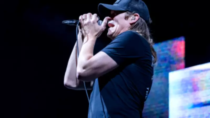 Vocalista do 3 Doors Down, Brad Arnold, morre aos 47 anos após luta contra câncer renal