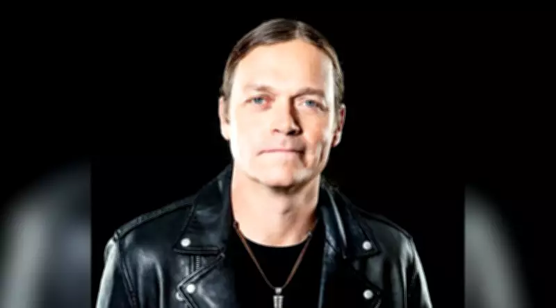 Vocalista do 3 Doors Down, Brad Arnold, morre aos 47 anos após luta contra câncer
