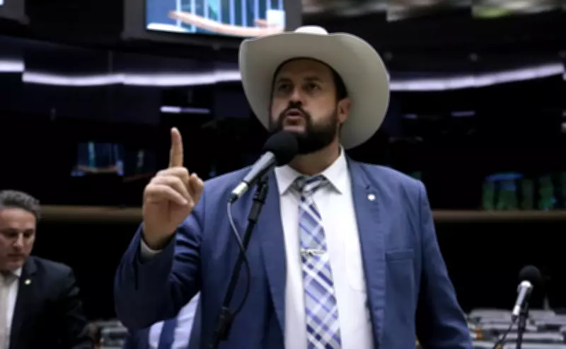 Zé Trovão se diz 'boi de piranha' e nega agressão a Motta em motim bolsonarista