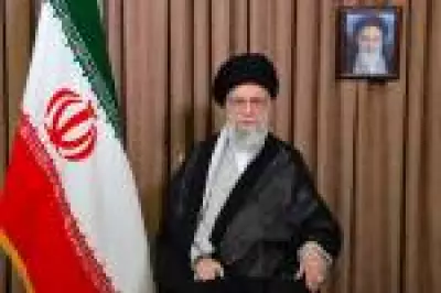 Chanceler iraniano afirma que líder supremo Ali Khamenei está vivo após ataques de EUA e Israel