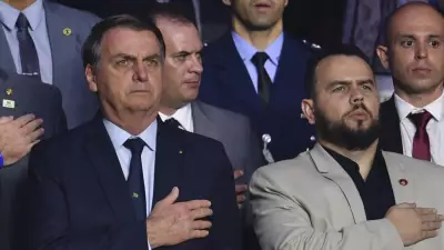 Deputado Gil Diniz adota sobrenome Bolsonaro e critica Tarcísio em discurso na Alesp