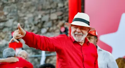 Lula cobra alianças estaduais do PT para 2026 e alerta sobre guerra eleitoral contra fake news