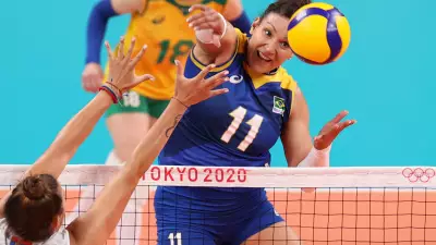 Tandara Caixeta, campeã olímpica, anuncia aposentadoria do vôlei após suspensão por doping