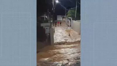 Tubulação se rompe novamente em Xerém e causa destruição na Baixada Fluminense
