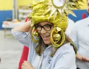 Ala das autoridades: Janja lidera carro com ministros em homenagem a Lula no Carnaval