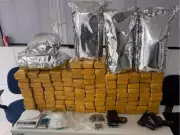 Apreensão de 120 kg de maconha e cocaína em Caruaru: quatro detidos com simulacros de arma