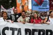 Argentina enfrenta greve geral durante votação da polêmica reforma trabalhista no Senado