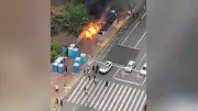 Banheiros químicos são incendiados durante Carnaval de rua em São Paulo