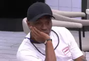 BBB 26: Capetinha recebe orientação após chamar Leandro de analfabeto e cogita desistência