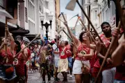 Bloco do MST faz estreia histórica no pré-carnaval do Rio com Orquestra das Enxadas