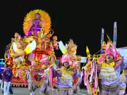 Carnaval 2026 em Macapá: Desfiles espetaculares e atraso marcam primeira noite no Sambódromo