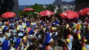 Carnaval do Rio tem 46 blocos nesta segunda com destaque para Sargento Pimenta