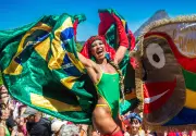 Carnaval do Rio tem início oficial com bloco das Carmelitas em Santa Teresa