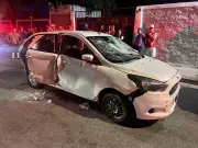 Carro invade bloco de Carnaval e atropela foliões em Guaratiba, no Rio de Janeiro