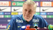 CBF usa Ancelotti em campanhas publicitárias para reaproximação com torcedores antes da Copa
