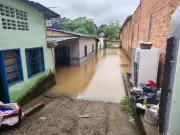 Chuvas intensas desalojam sete famílias em Porto Velho após alagamentos graves