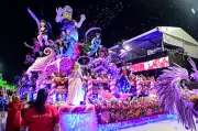 Colorado do Brás encanta com 'Convenção das Bruxas' no Sambódromo do Anhembi