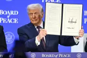 Conselho da Paz de Trump anuncia envio de tropas e fundo bilionário para Gaza