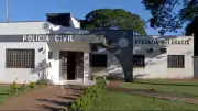 Criança de 1 ano e 8 meses é agredida em Dourados; mãe e padrasto presos