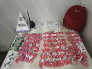 Dois homens são presos por tráfico de drogas em Paraty após ação policial no bairro Condado