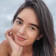 Estudante de psicologia é sepultada após ser morta ao sair do trabalho em Juatuba