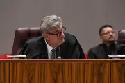 Filha de Marco Buzzi nega proximidade com jovem que acusa ministro de assédio sexual