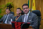 Governador do Acre tem celular e dinheiro apreendidos pela Polícia Federal em operação