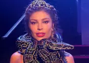 Grazi Massafera brilha como Dona Cobra e Dona Beja em séries simultâneas